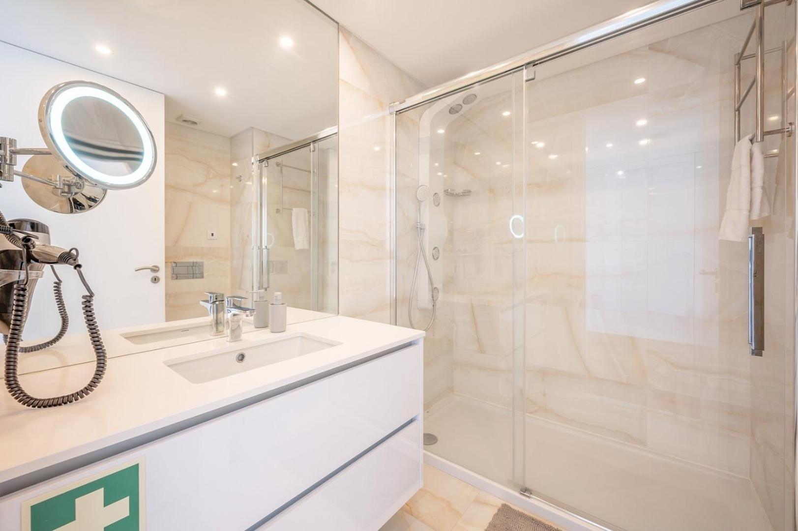 Guestready - Beachfront Naufrago'S Retreat 2 Sesimbra Exterior foto