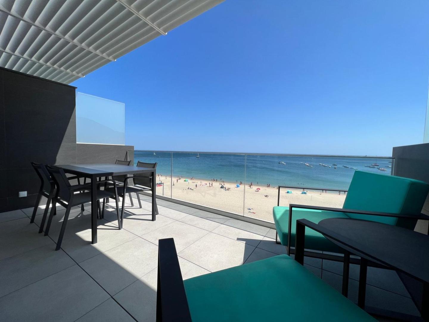 Guestready - Beachfront Naufrago'S Retreat 2 Sesimbra Exterior foto