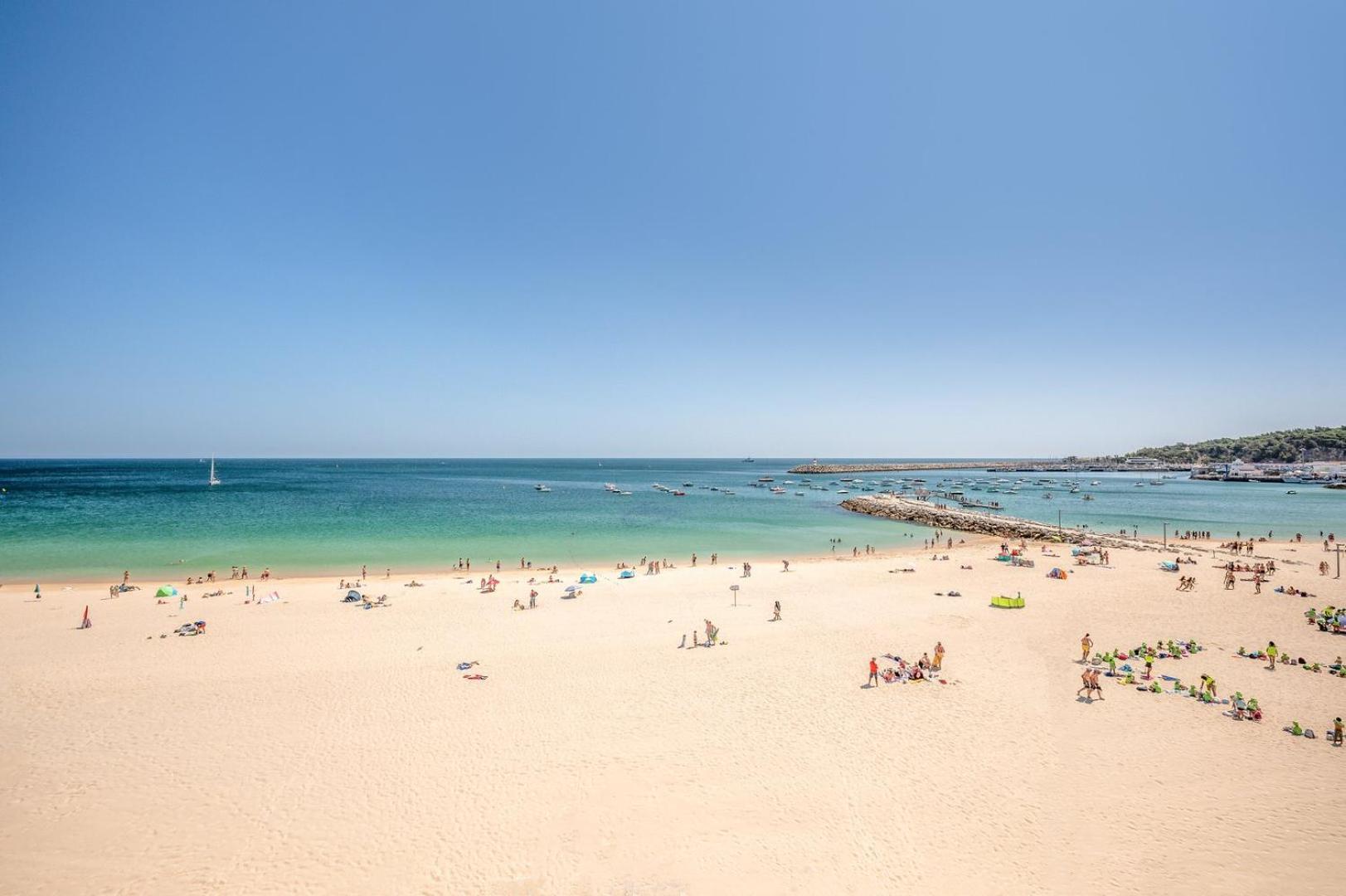 Guestready - Beachfront Naufrago'S Retreat 2 Sesimbra Exterior foto